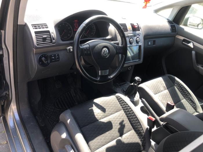 Volkswagen Touran 1.4 16V TSI 140 Sloopvoertuig (2009, Grijs)