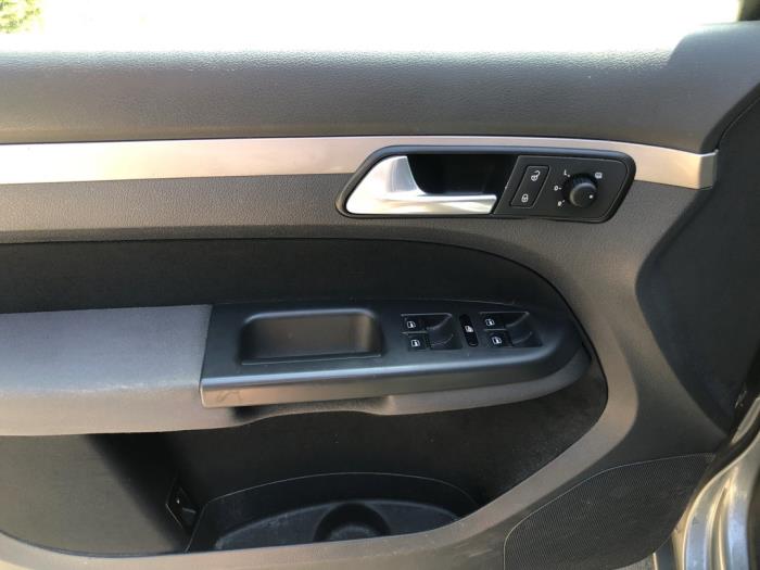 Volkswagen Touran 1.4 16V TSI 140 Sloopvoertuig (2009, Grijs)