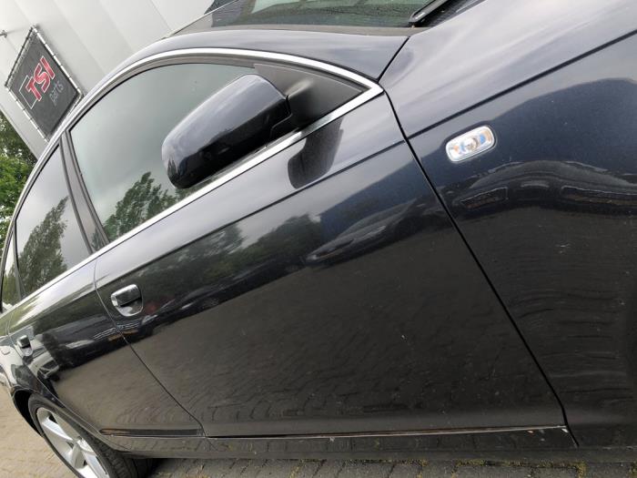 Audi A6 3.2 V6 24V FSI Quattro Sloopvoertuig (2006, Grijs)