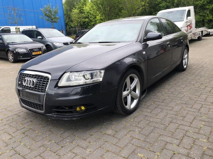 Audi A6 3.2 V6 24V FSI Quattro Sloopvoertuig (2006, Grijs)