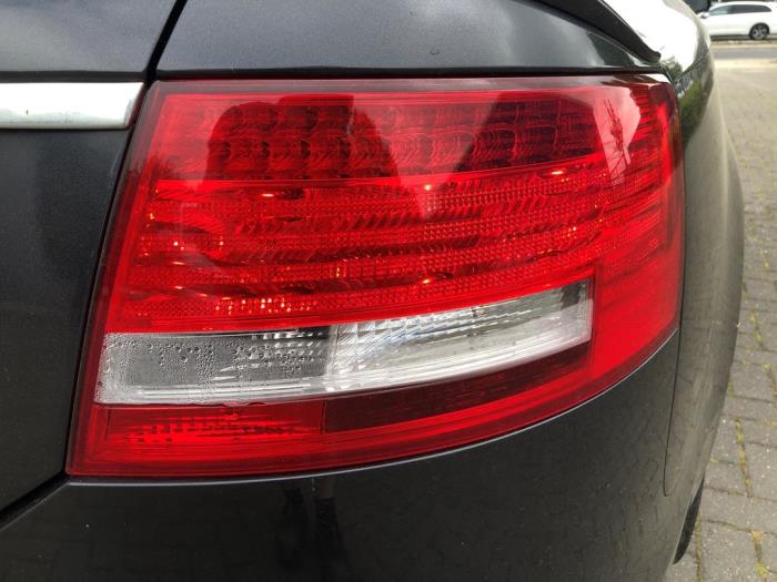 Audi A6 3.2 V6 24V FSI Quattro Sloopvoertuig (2006, Grijs)