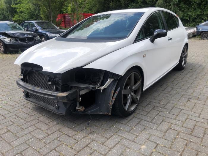 Seat Leon 2.0 TFSI FR 16V Sloopvoertuig (2007, Wit)