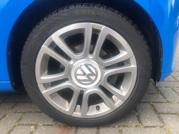 Volkswagen Up! 1.0 12V 60 Sloopvoertuig (2015, Blauw)