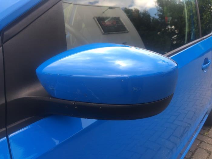 Volkswagen Up! 1.0 12V 60 Sloopvoertuig (2015, Blauw)