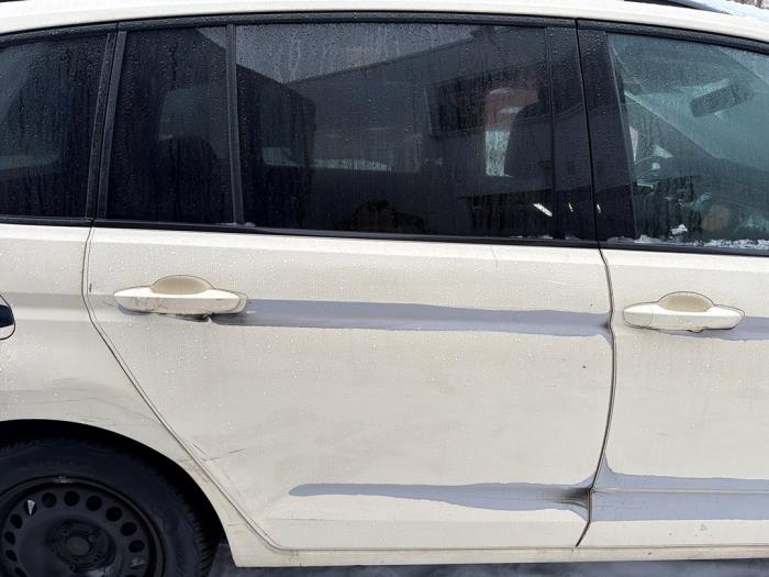 Volkswagen Touran 2.0 TDI 150 Sloopvoertuig (2020, Beige)