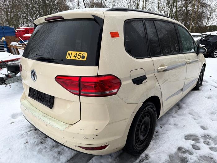 Volkswagen Touran 2.0 TDI 150 Sloopvoertuig (2020, Beige)