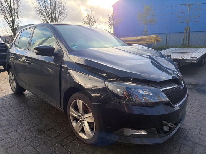 Skoda Fabia III 1.2 TSI 16V Sloopvoertuig (2016, Zwart)