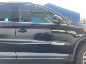 Volkswagen Tiguan 2.0 TSI 16V 4Motion Sloopvoertuig (2009, Zwart)