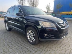 Volkswagen Tiguan 2.0 TSI 16V 4Motion Sloopvoertuig (2009, Zwart)