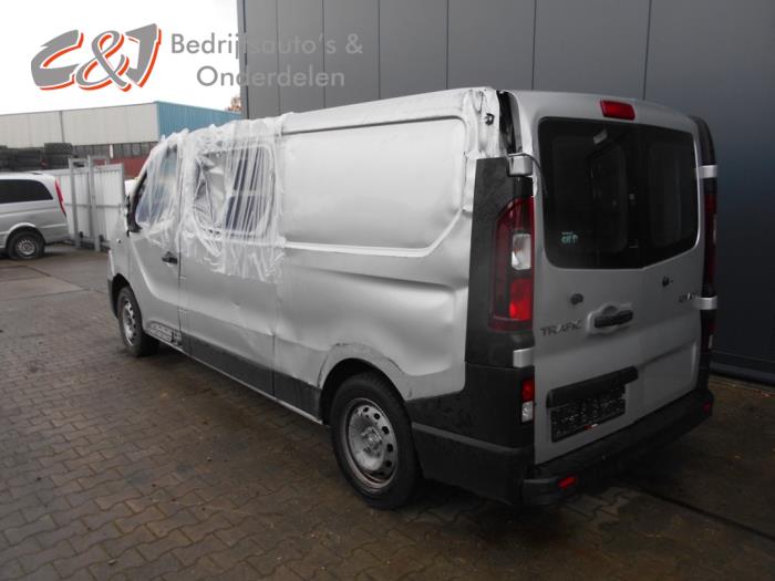 Renault Trafic 1.6 dCi 95 Sloopvoertuig (2016, Zilver)