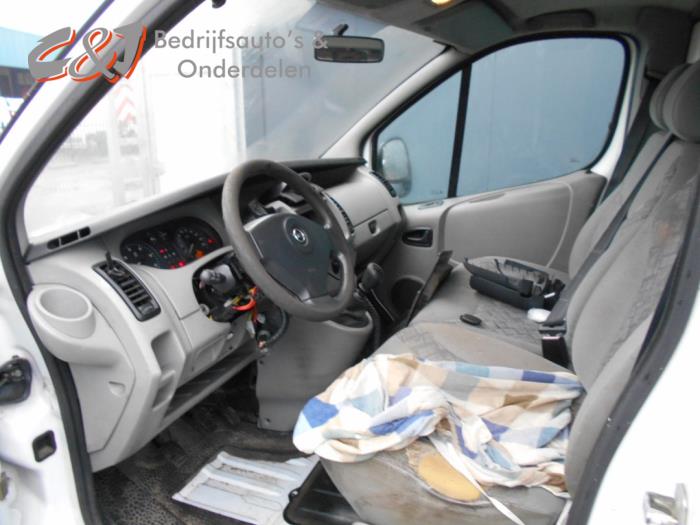 Opel Vivaro 1.9 DI Sloopvoertuig (2002, Wit)