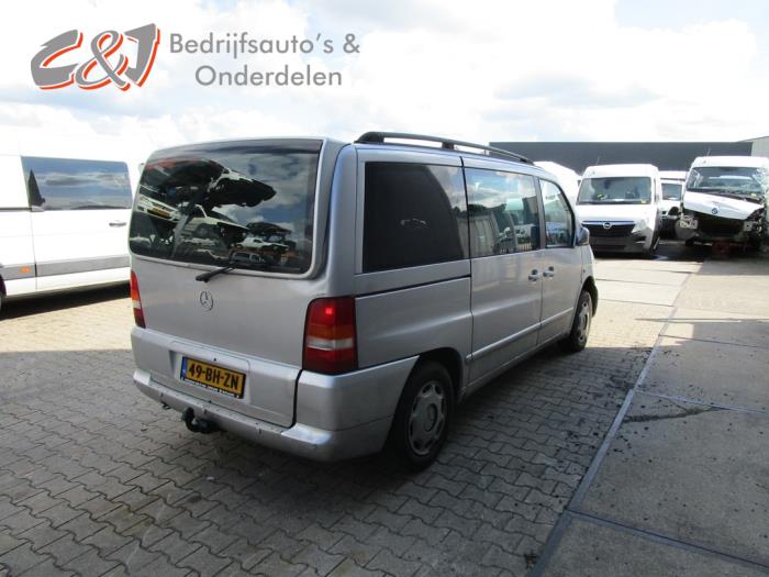 Mercedes V V-220 2.2 CDI 16V Sloopvoertuig (2003, Metallic, Zilvergrijs)