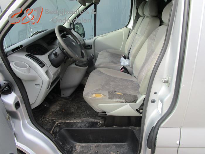 Opel Vivaro 1.9 DTI 16V Sloopvoertuig (2003, Wit)