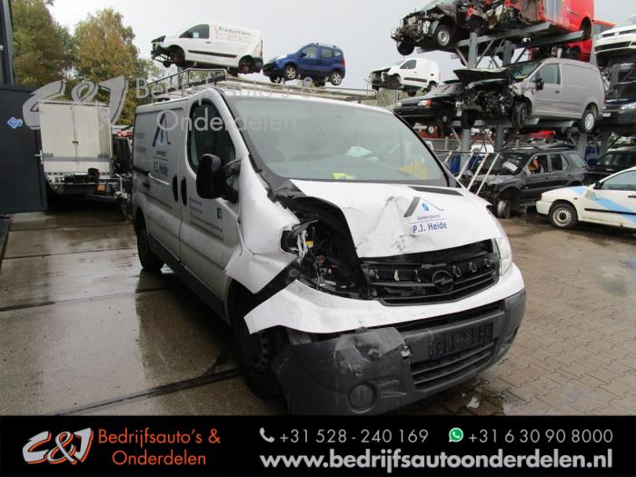 Opel Vivaro 2013 - large/bd2fe9c9-105b-4a34-8dae-a348dd2c2c3e.jpg