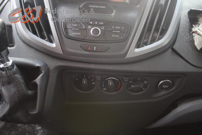 Ford Transit 2.0 TDCi 16V Eco Blue 130 Sloopvoertuig (2017, Donker, Groen)