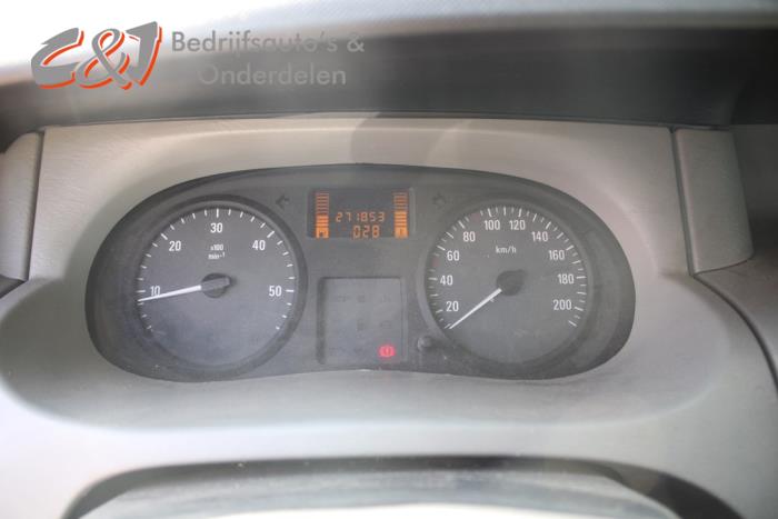 Opel Vivaro 2.5 CDTI 16V Sloopvoertuig (2007, Zilvergrijs)