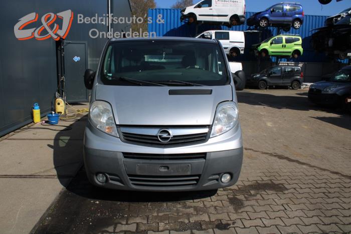 Opel Vivaro 2.5 CDTI 16V Sloopvoertuig (2007, Zilvergrijs)
