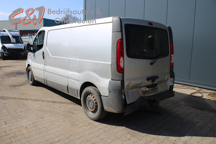 Opel Vivaro 2.5 CDTI 16V Sloopvoertuig (2007, Zilvergrijs)