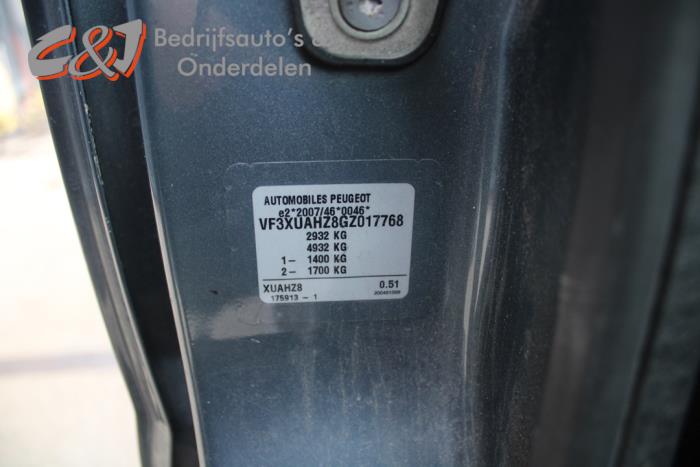 Peugeot Expert 2.0 HDiF 16V 130 Sloopvoertuig (2016, Ijzer, Grijs, Moonmist)