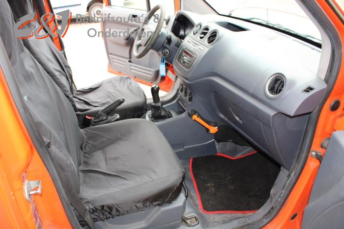 Ford Transit Connect 1.8 TDCi 90 DPF Sloopvoertuig (2010, Oranje)