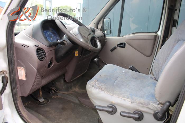 Renault Master II 2.8 dTi T33 Sloopvoertuig (2000, Wit)