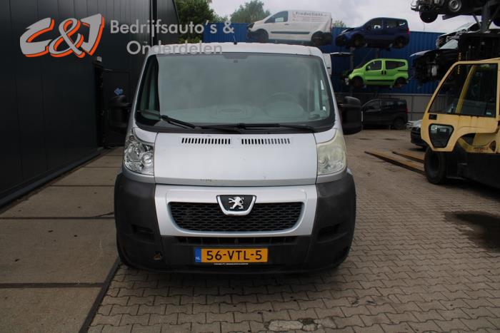 Peugeot Boxer 2.2 HDi 120 Euro 4 Sloopvoertuig (2008, Zilvergrijs)