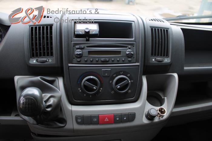 Peugeot Boxer 2.2 HDi 120 Euro 4 Sloopvoertuig (2008, Zilvergrijs)
