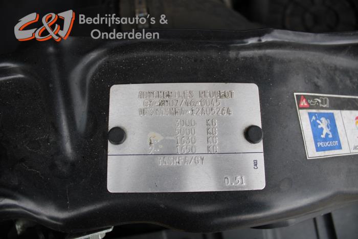 Peugeot Boxer 2.2 HDi 110 Euro 5 Sloopvoertuig (2015, Zwart)