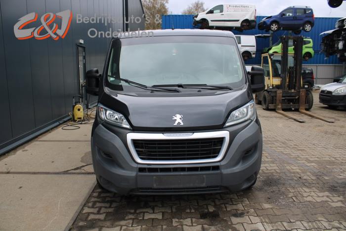 Peugeot Boxer 2.2 HDi 110 Euro 5 Sloopvoertuig (2015, Zwart)