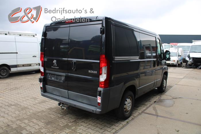 Peugeot Boxer 2.2 HDi 110 Euro 5 Sloopvoertuig (2015, Zwart)
