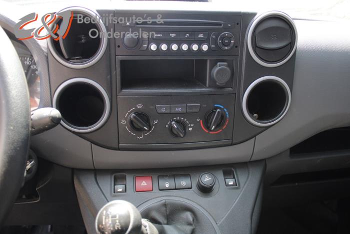 Peugeot Partner 1.6 HDI, BlueHDI 75 Sloopvoertuig (2018, Metallic, Zilvergrijs)