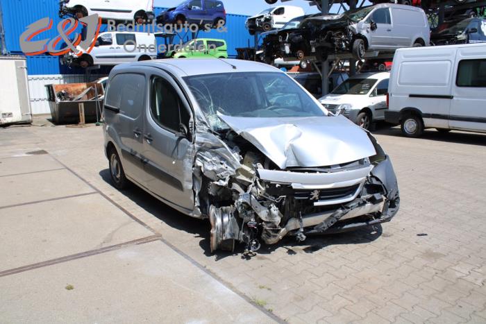 Peugeot Partner 1.6 HDI, BlueHDI 75 Sloopvoertuig (2018, Metallic, Zilvergrijs)