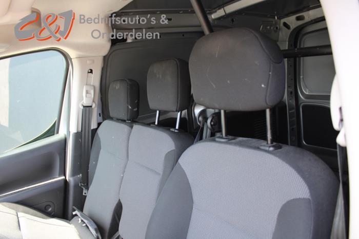 Peugeot Partner 1.6 HDI, BlueHDI 75 Sloopvoertuig (2018, Metallic, Zilvergrijs)