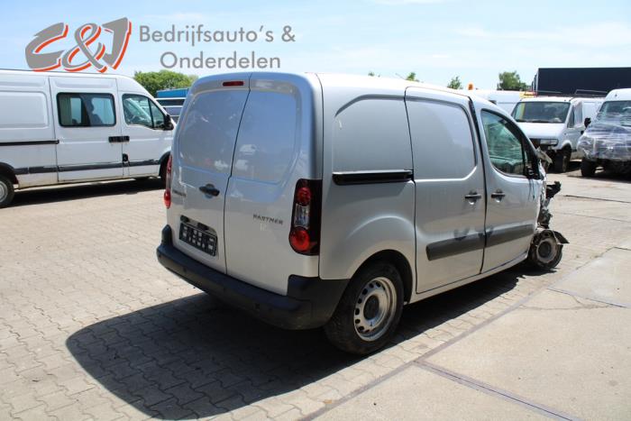 Peugeot Partner 1.6 HDI, BlueHDI 75 Sloopvoertuig (2018, Metallic, Zilvergrijs)