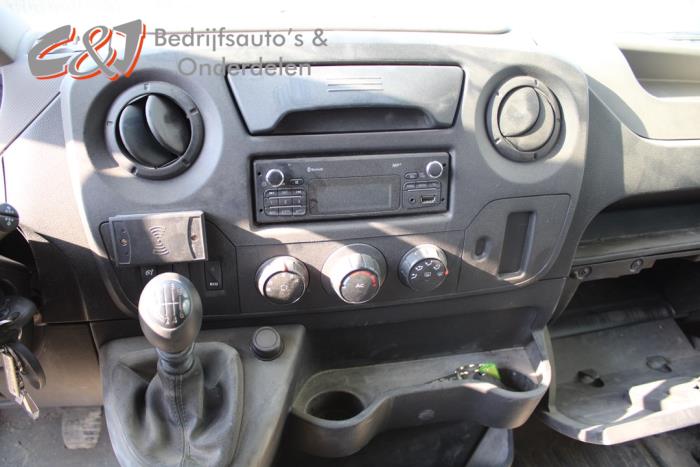 Renault Master III 2.3 dCi 135 16V FWD Sloopvoertuig (2016, Wit)