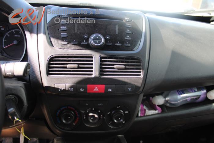 Opel Combo 1.3 CDTI 16V ecoFlex Sloopvoertuig (2015, Wit)