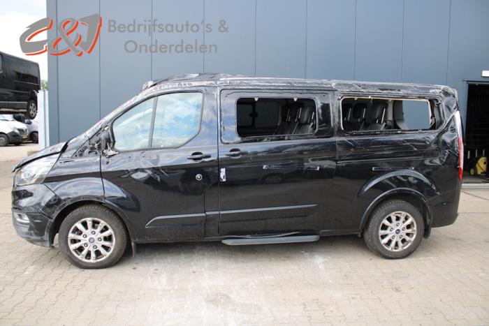 Ford Tourneo Custom 2.0 TDCi 16V Eco Blue 130 Sloopvoertuig (2020, Zwart)