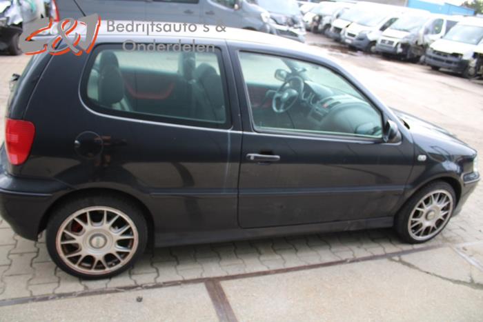 Volkswagen Polo III 1.6 GTI 16V Sloopvoertuig (2001, Zwart)