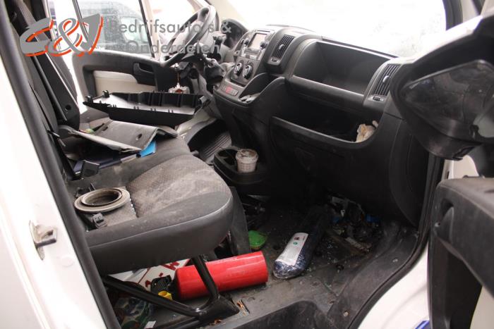 Peugeot Boxer 2.0 BlueHDi 130 Sloopvoertuig (2019, Wit)