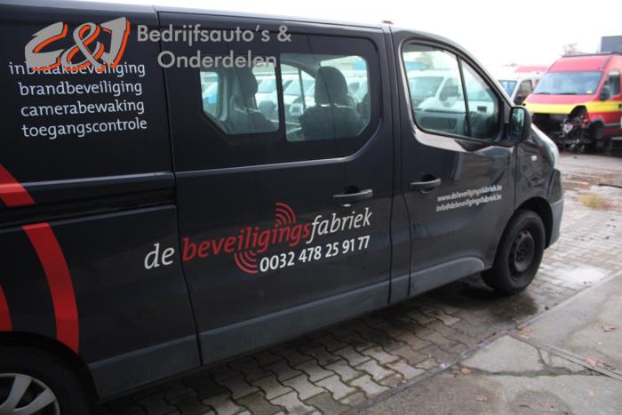 Renault Trafic 1.6 dCi 140 Twin Turbo Sloopvoertuig (2015, Zwart)