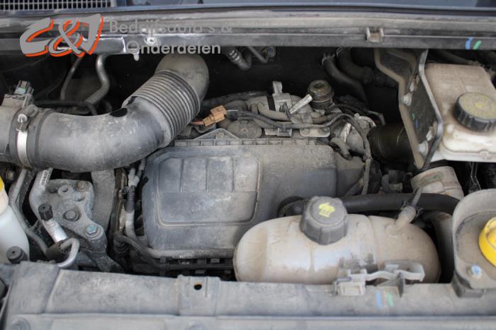 Renault Trafic 1.6 dCi 140 Twin Turbo Sloopvoertuig (2015, Zwart)