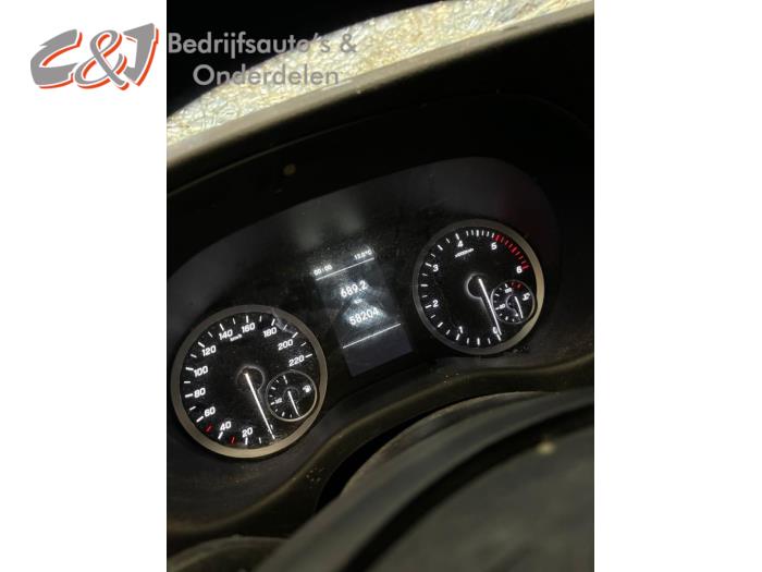 Mercedes Vito 2.0 116 CDI 16V Sloopvoertuig (2022, Metallic, Zilver)