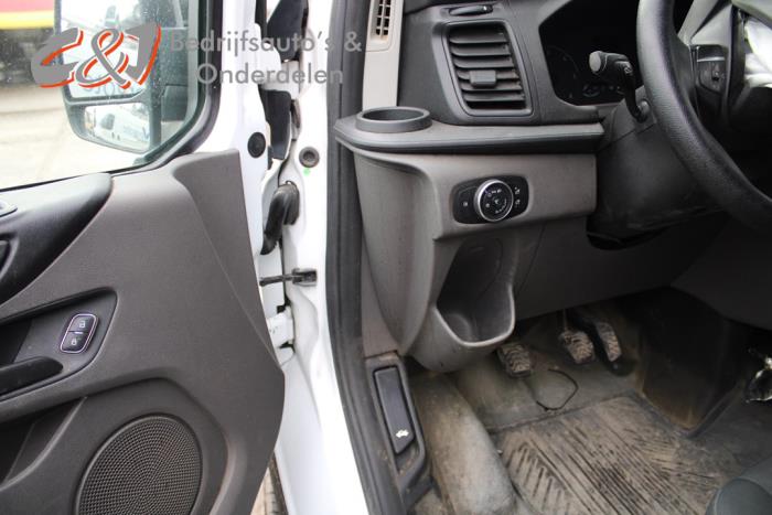 Ford Transit Custom 2.0 TDCi 16V Eco Blue 105 Sloopvoertuig (2020, Wit)