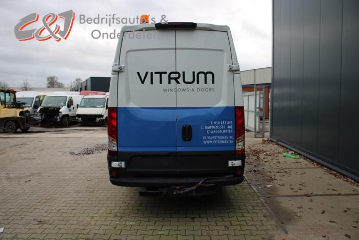 Iveco New Daily VI 35C17, 35S17, 40C17, 50C17, 65C17, 70C17 Sloopvoertuig (2015, Wit)