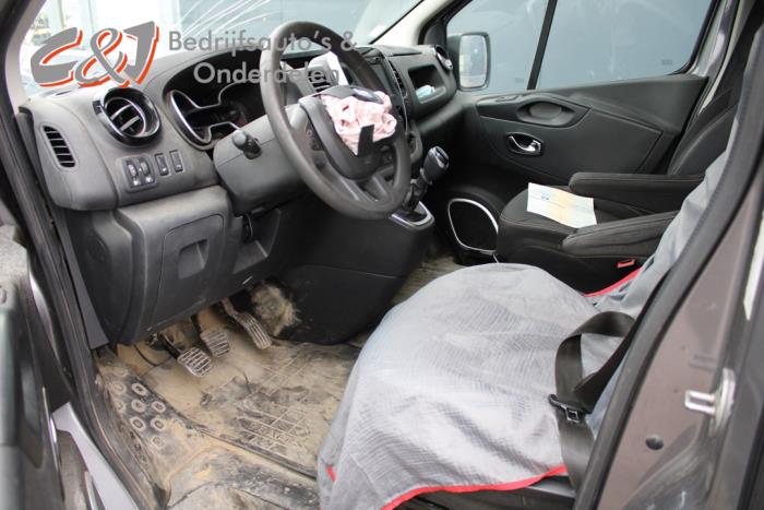 Renault Trafic 2.0 dCi 16V 145 Sloopvoertuig (2019, Grijs)