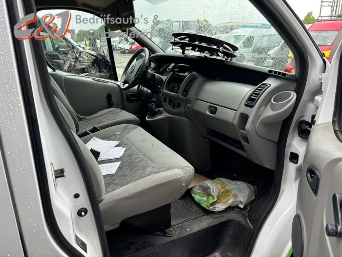 Opel Vivaro 1.9 DI Sloopvoertuig (2004, Wit)