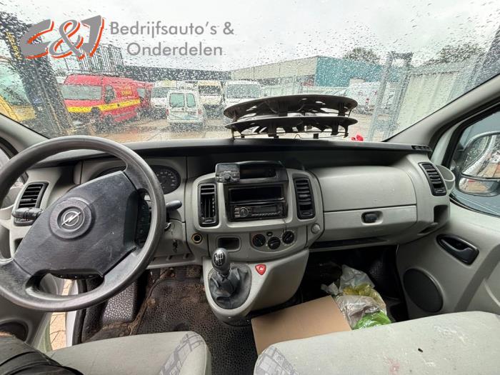 Opel Vivaro 1.9 DI Sloopvoertuig (2004, Wit)