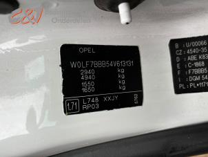 Opel Vivaro 1.9 DI Sloopvoertuig (2004, Wit)