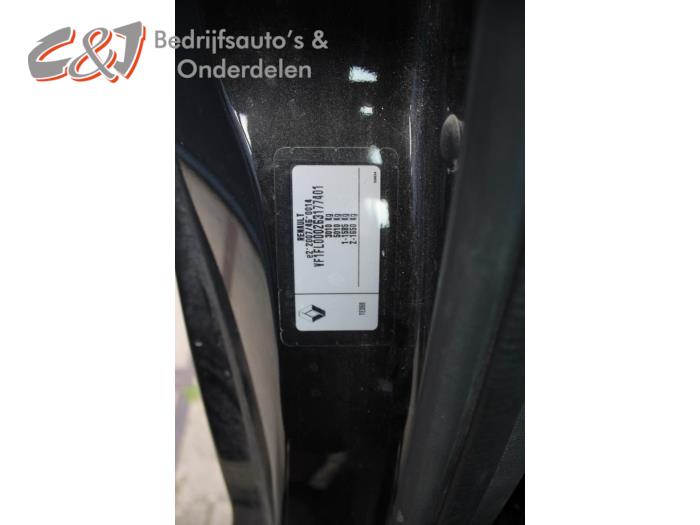 Renault Trafic 1.6 dCi 125 Twin Turbo Sloopvoertuig (2019, Zwart)