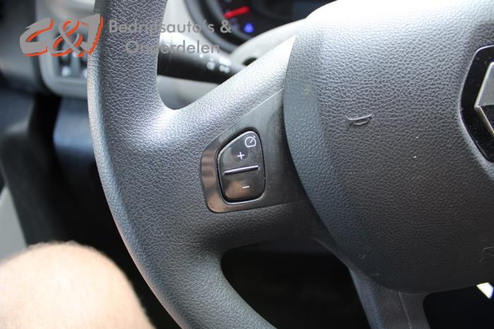 Renault Trafic 1.6 dCi 125 Twin Turbo Sloopvoertuig (2019, Zwart)